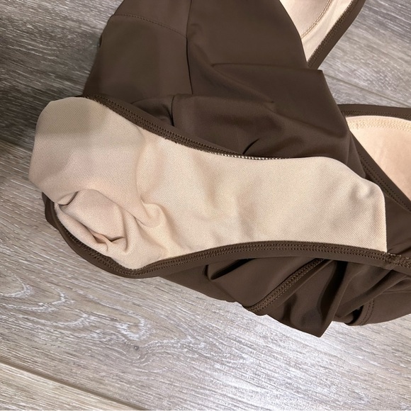🛍️ islander  Brown one piece swimsuit. Excellent condition. - Picture 2 of 6